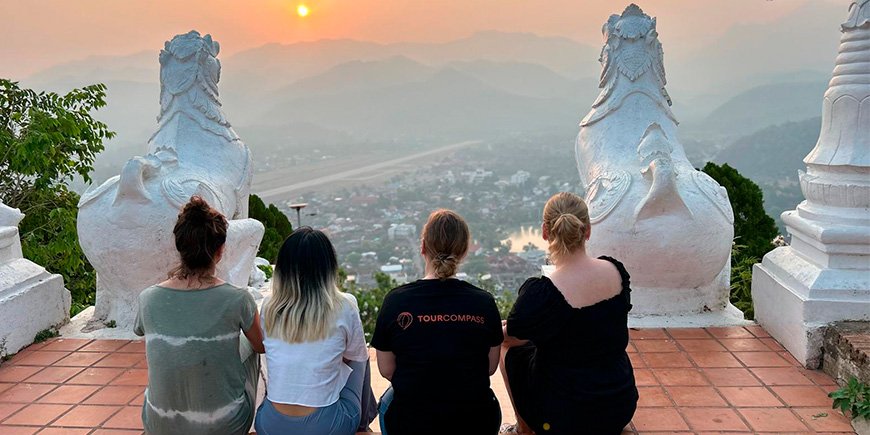 Zonsopgang bij de Wat Phra That Doi Kongmu tempel